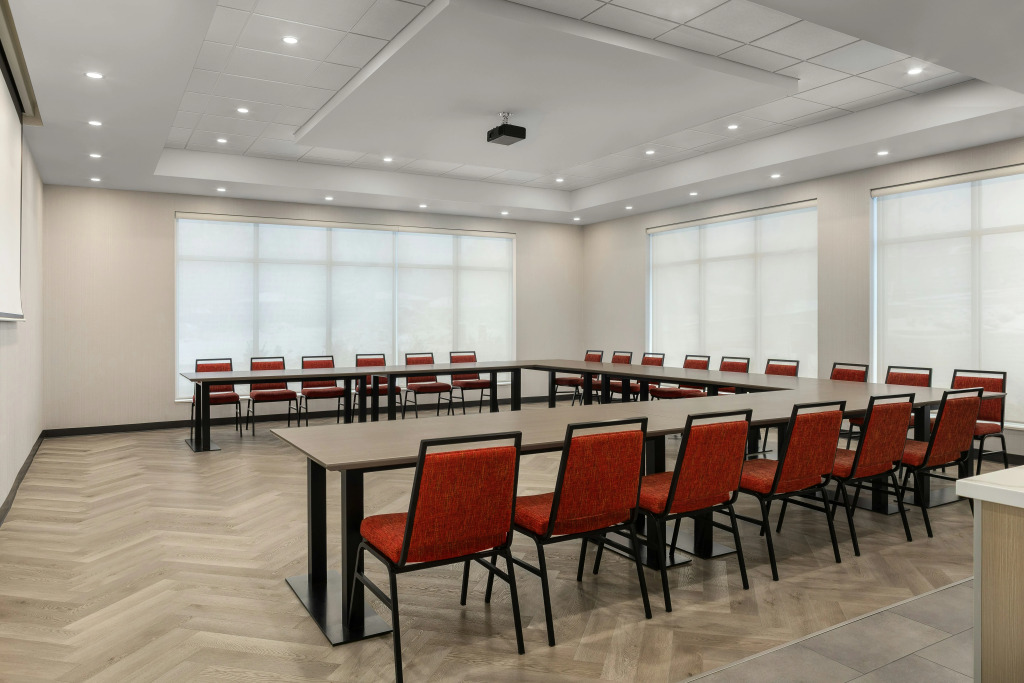 Home2 Suites By Hilton Woodstock On