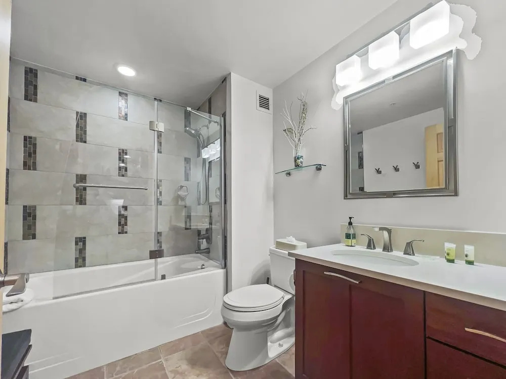 Pp225 Passage Point 1 Bedroom Condo by RedAwning