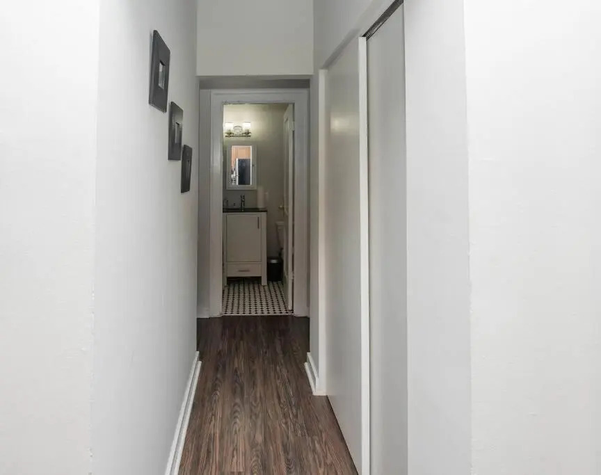 1-bedroom Luxe Oasis in the heart of Hyde Park, Perfect for healthcare workers!