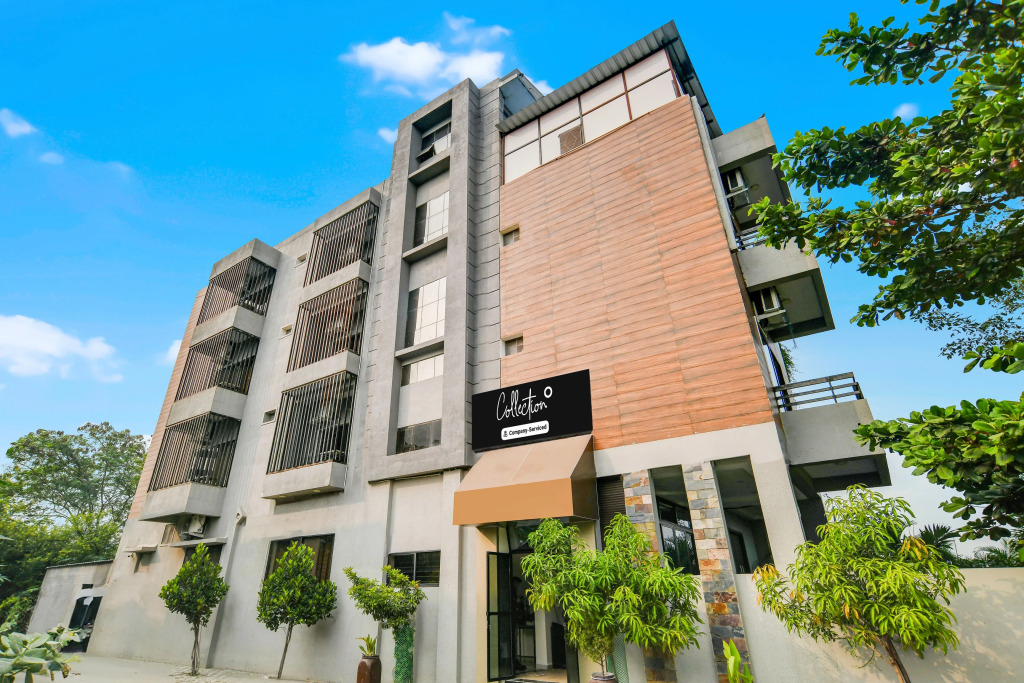 Super Collection O Indore Near Omax City 1