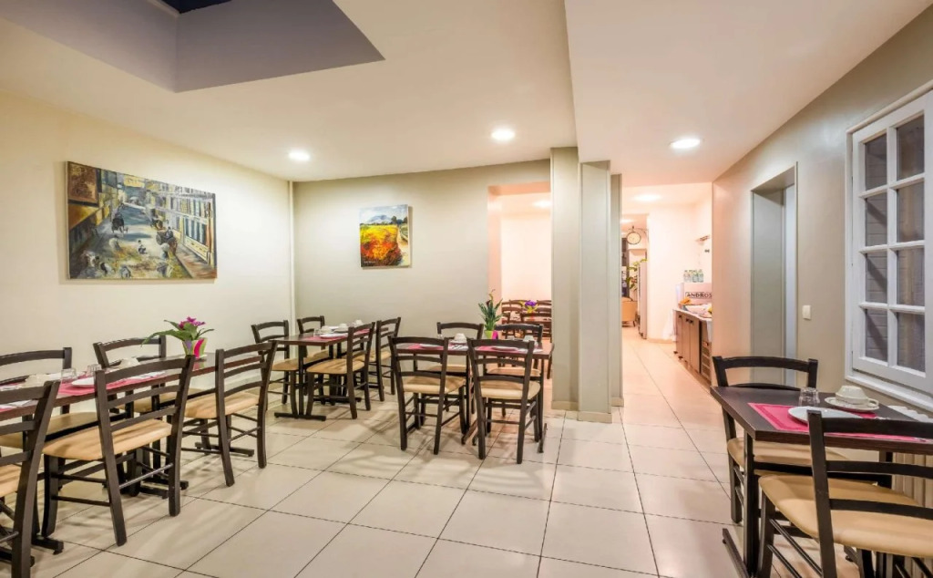 Comfort Hotel Au Firmament Asnieres-sur-Seine