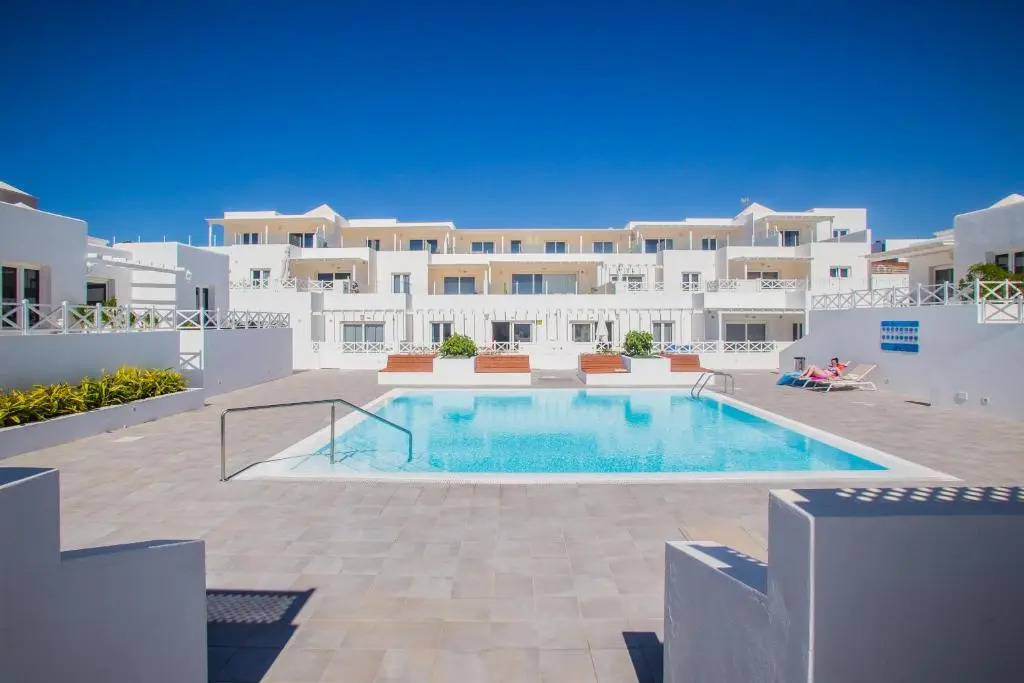 Flower Beach Suite 20