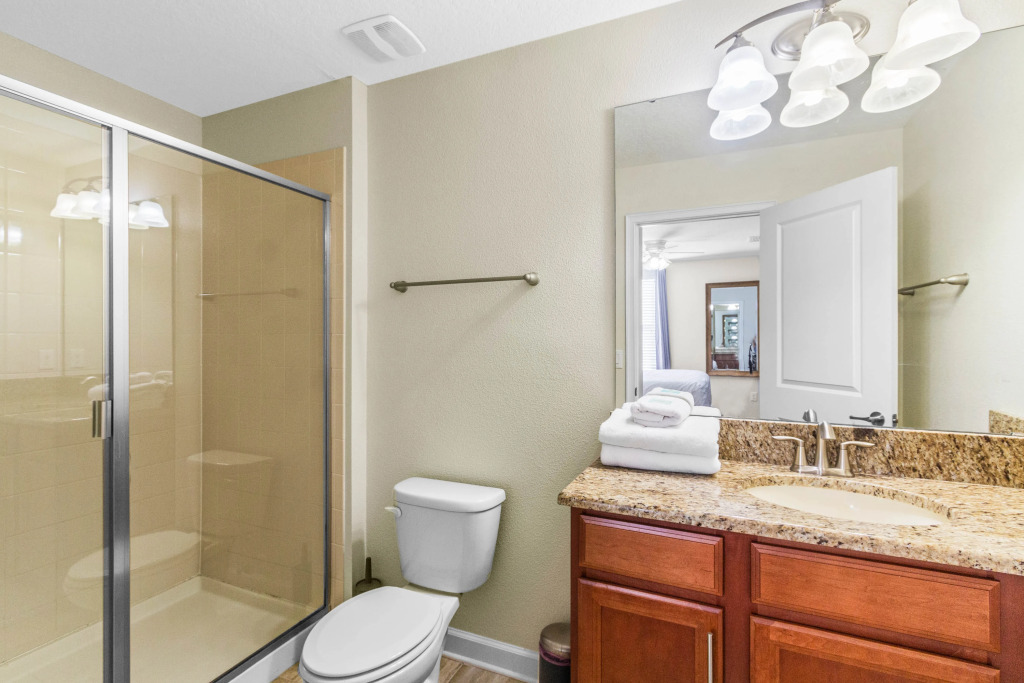 1546MVD00, Davenport , US