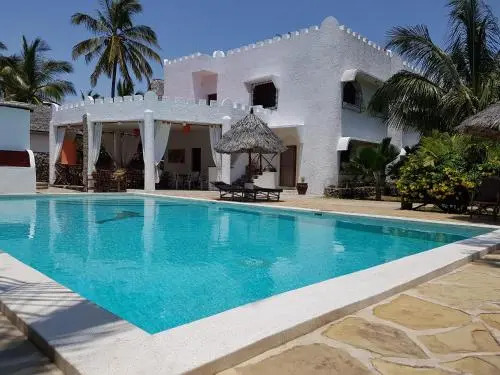 Latannas House