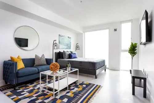 Glendale Finest Suite 2/1