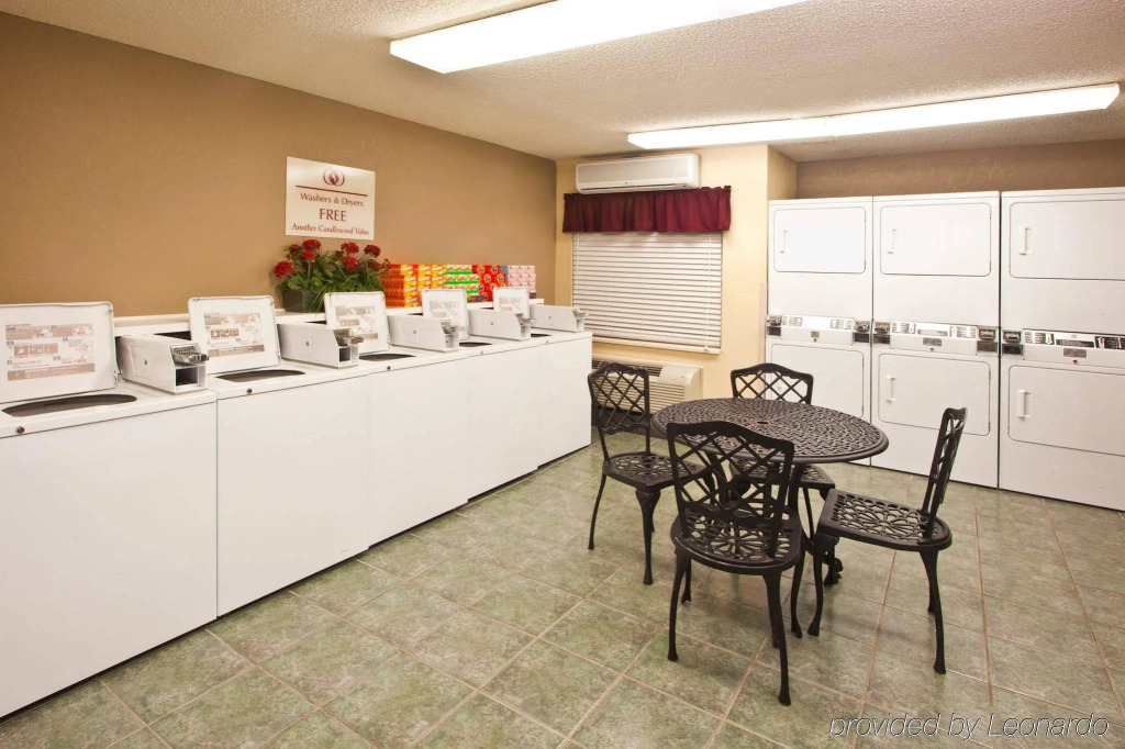 Sonesta Simply Suites Clearwater St Petersburg
