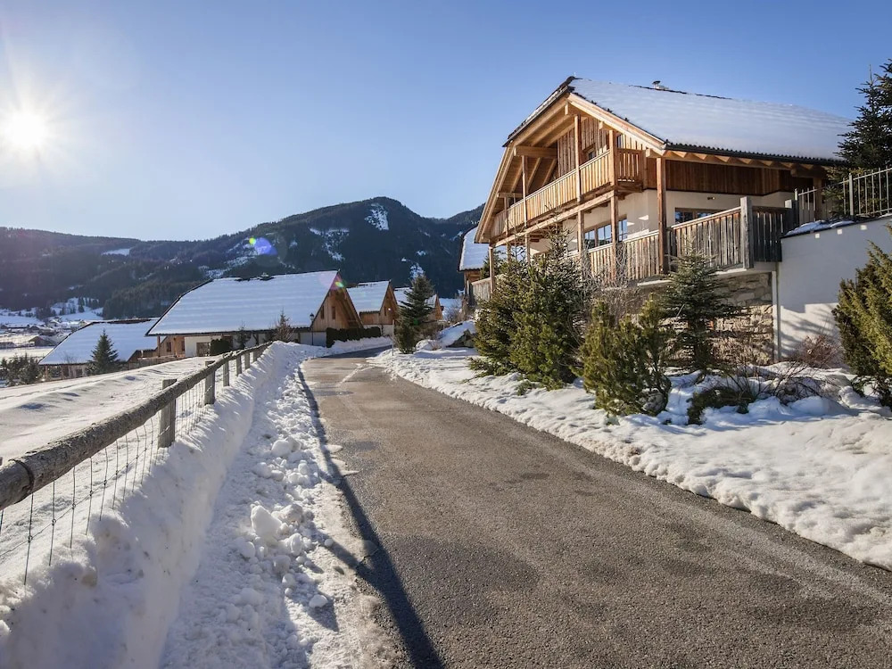 Upscale Chalet In Mauterndorf With Sauna And Ski Storage