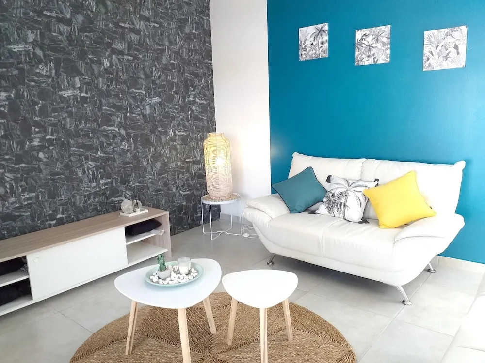 House With 3 Bedrooms in Saint Joseph, With Wonderful Mountain View, Enclosed Garden and Wifi