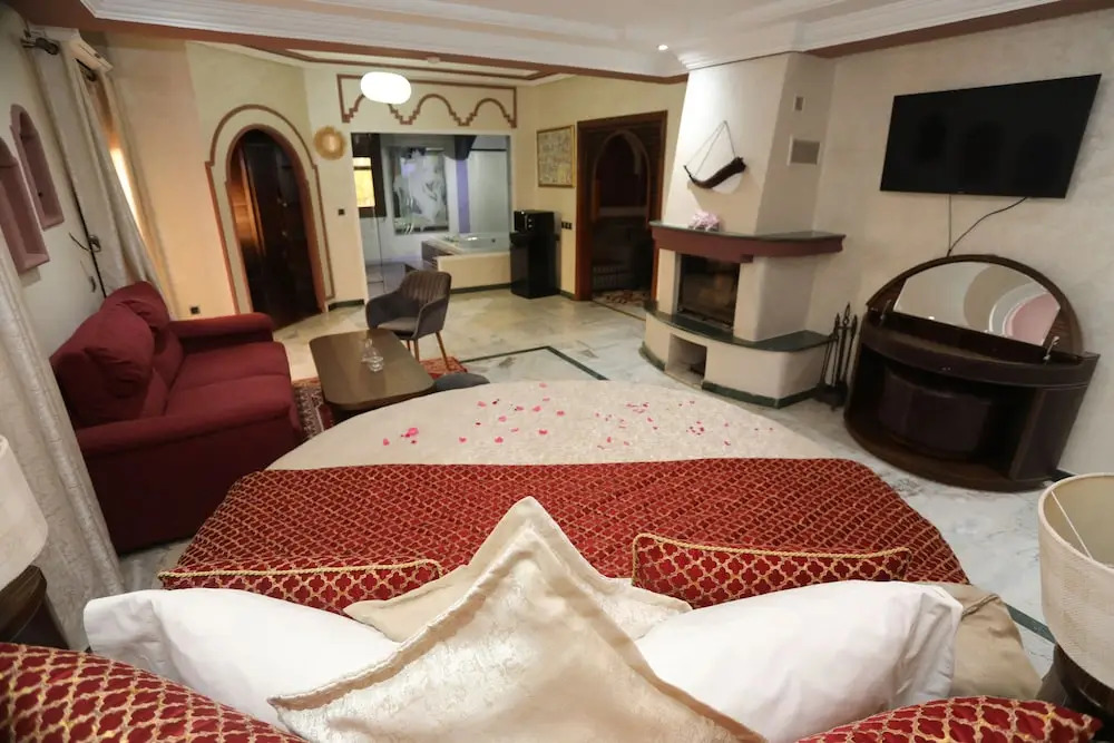 Equi Palace & SPA Near Aeroport
