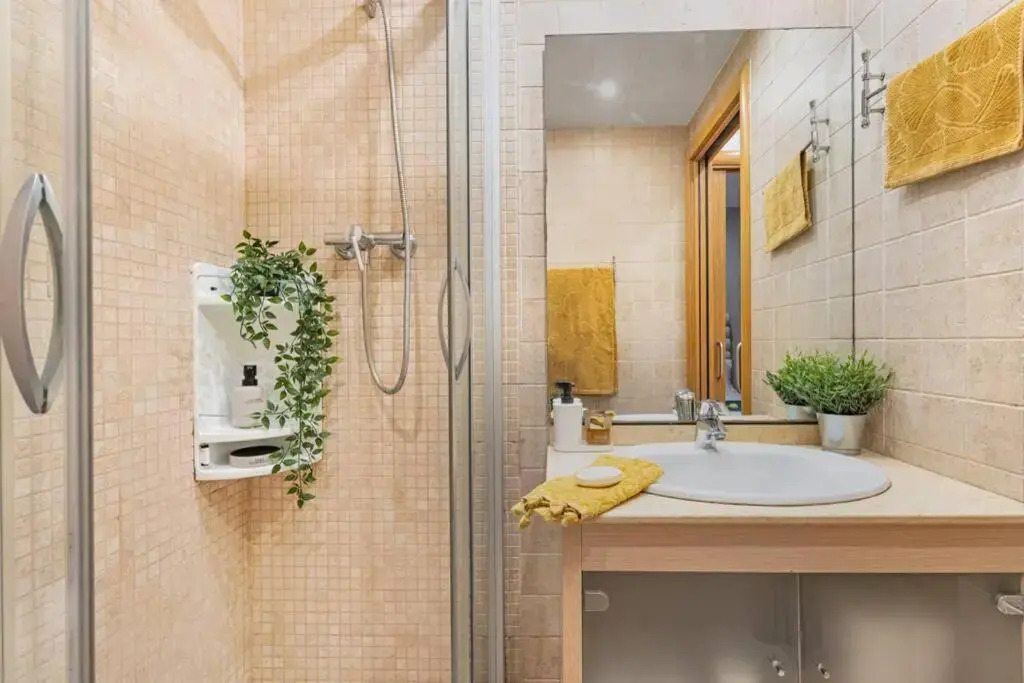 Lodging Apartments Villa de Gracia 2 bedroom cozy apartment