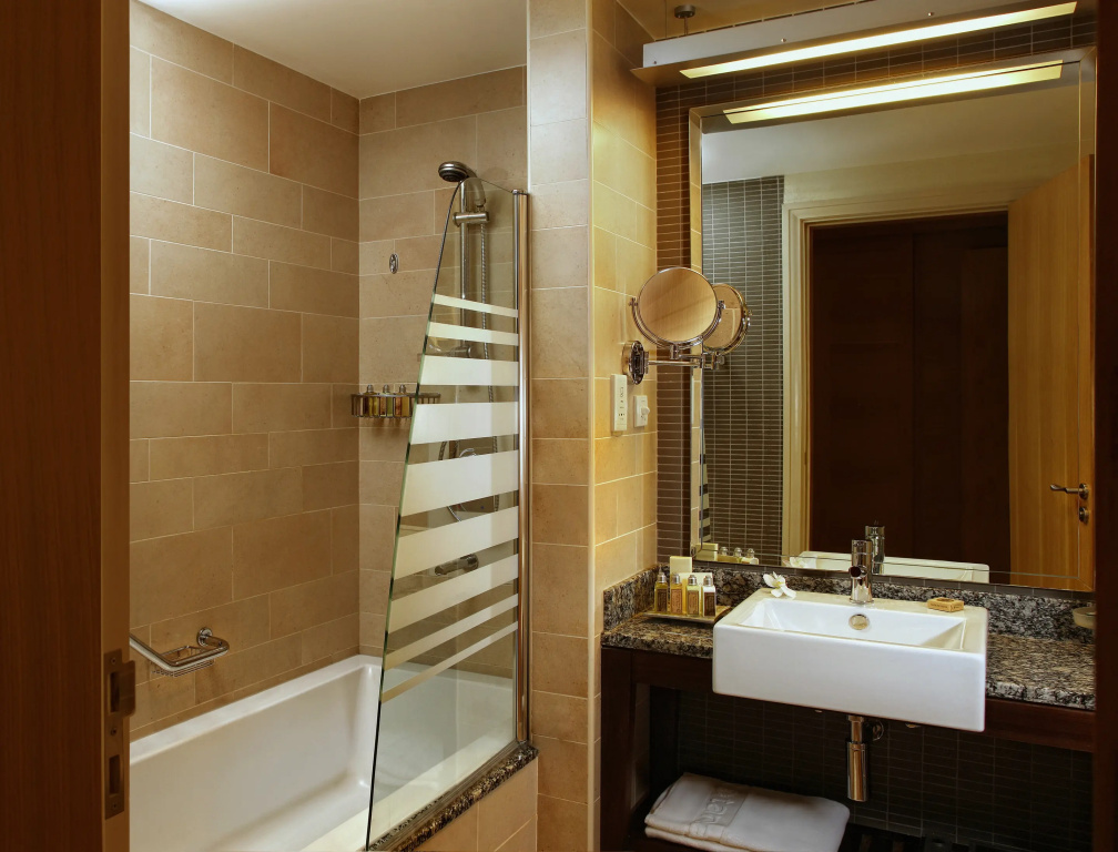 Amwaj Rotana, Jumeirah Beach - Dubai
