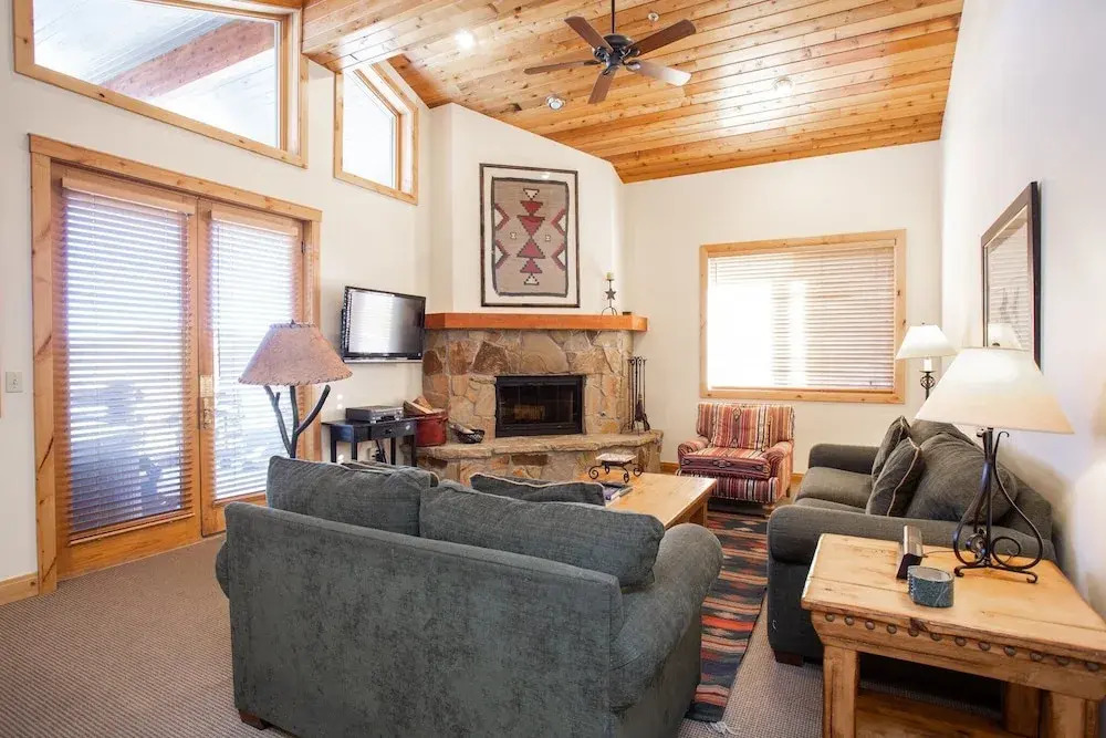 Trail's End Lodge at Deer Valley Resort - One Bedroom Residence with Spa #305 1 Condo