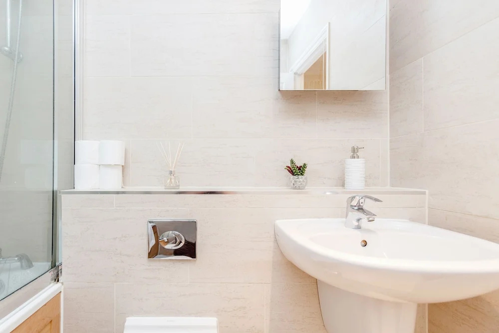 Spectacular Strand Two Bed Apartment