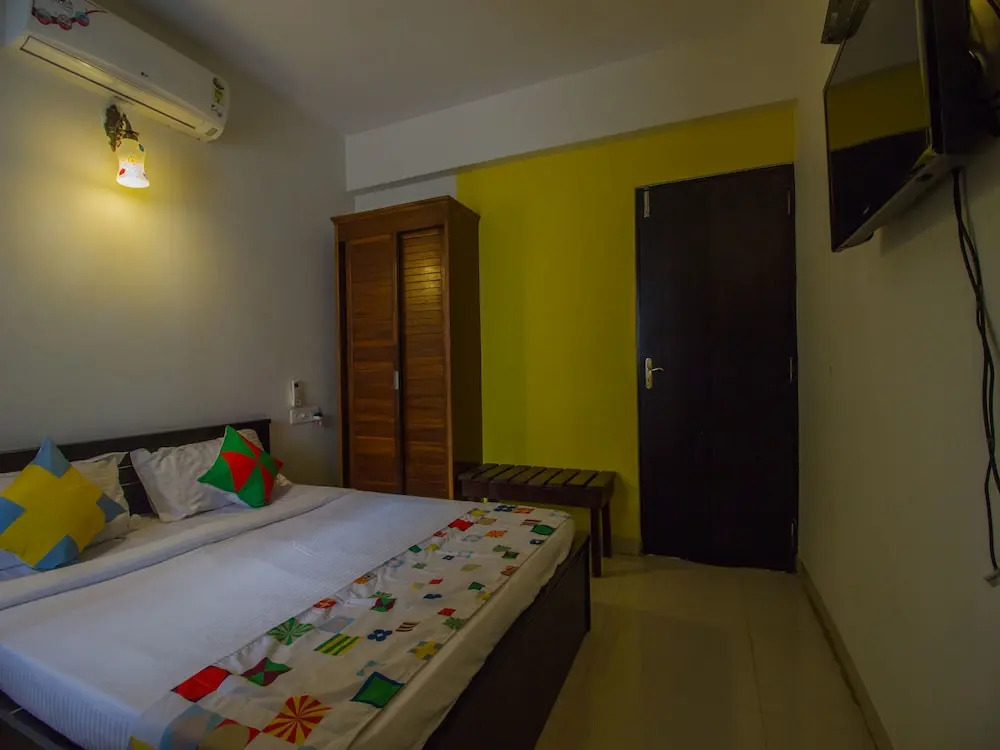 OYO 16465 Home Modern 4BHK Candolim