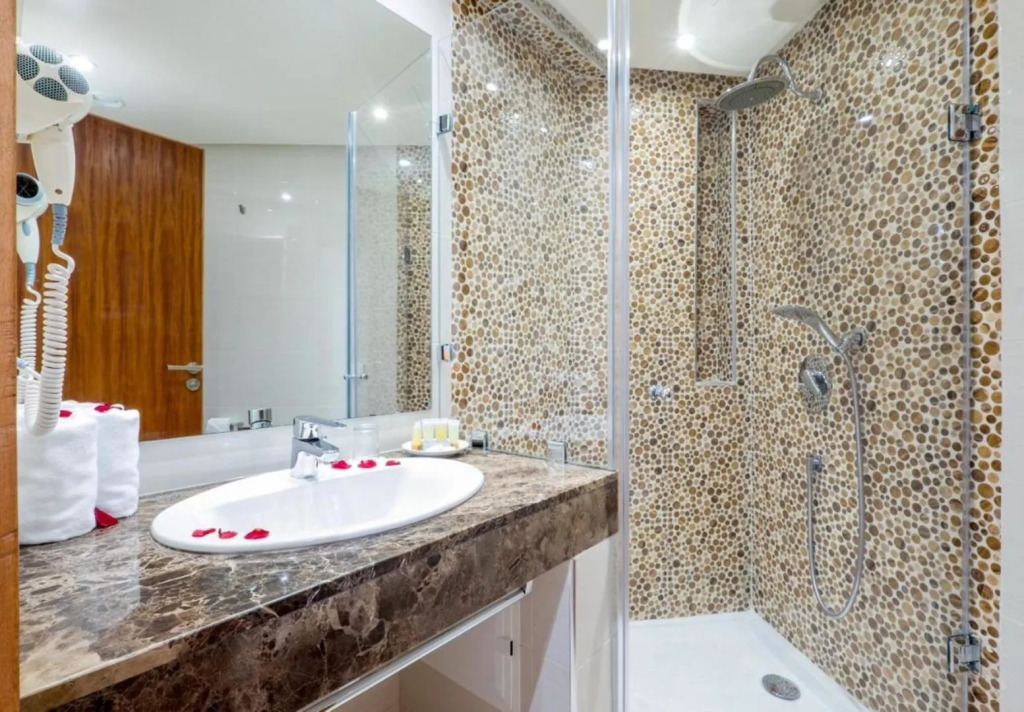 Курортный отель Ayoub Spa