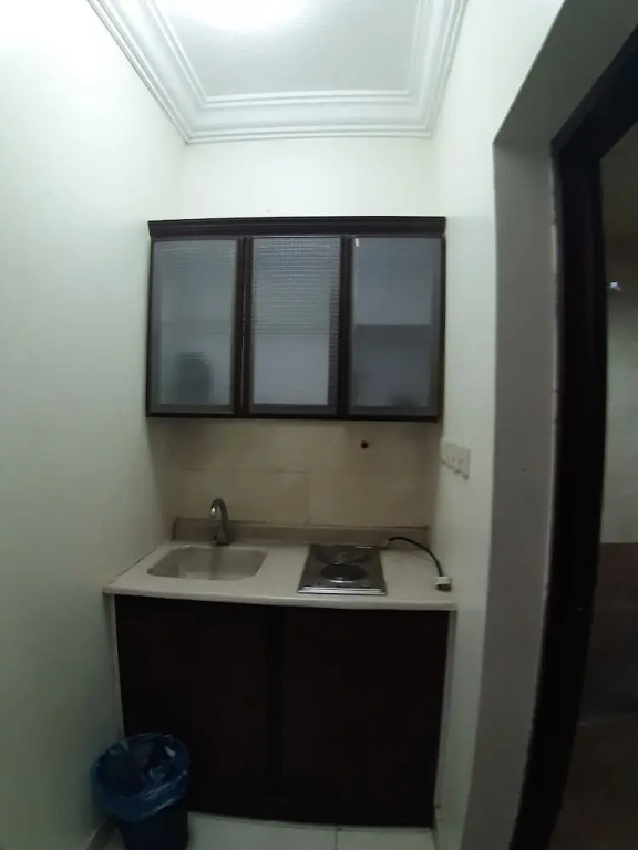 OYO 426 Royal Al Khaleej Furnished Apt
