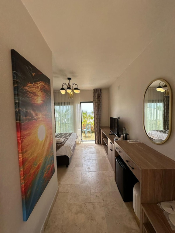 Lamoya Suites