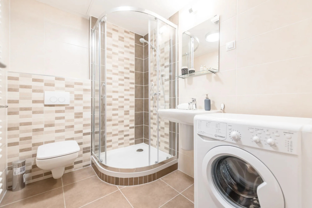 Oasis Apartments at Broadway Residence