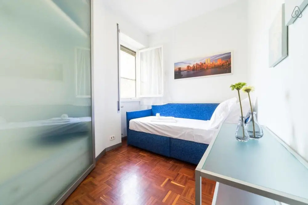 Large Flat With Garden and car Parking