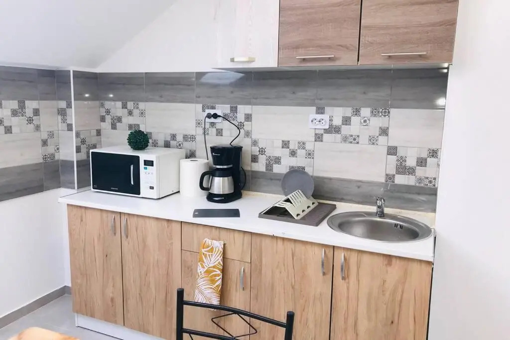Apartament cu 2 camere, spatios si confortabil.