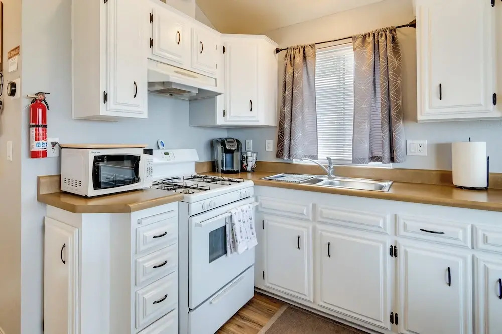 Pet-friendly Lake Havasu City Home w/ Fire Pit!