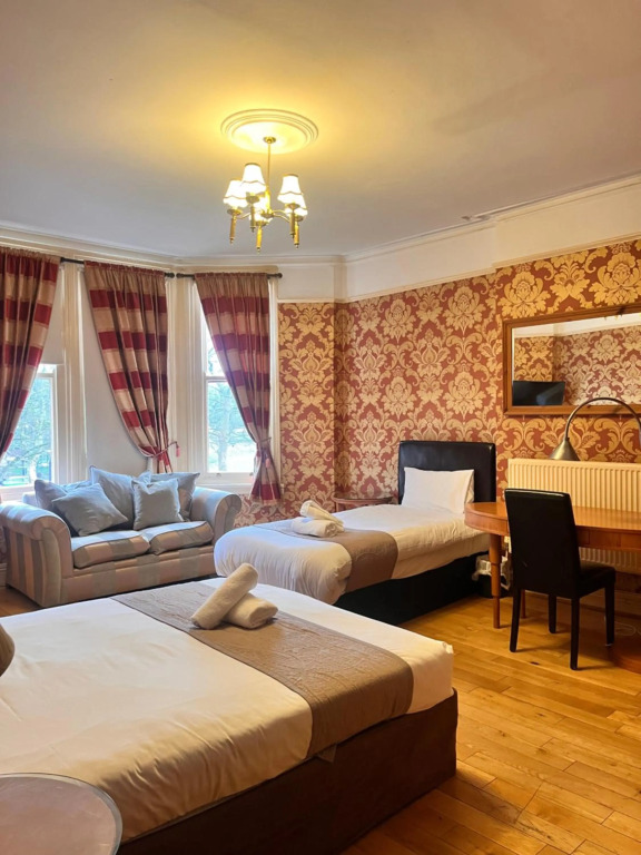 Ullet Suites