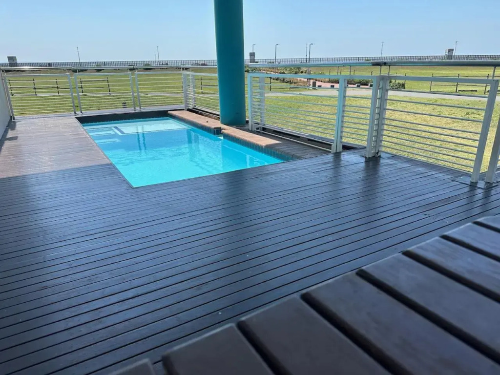 Durban Beach Front SPECTACULAR OCEAN VIEWS - 3 BED