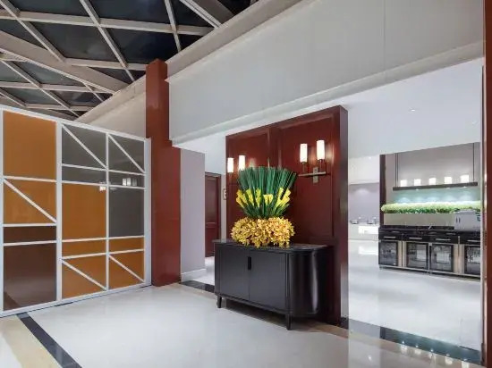 Sunshine Hotel