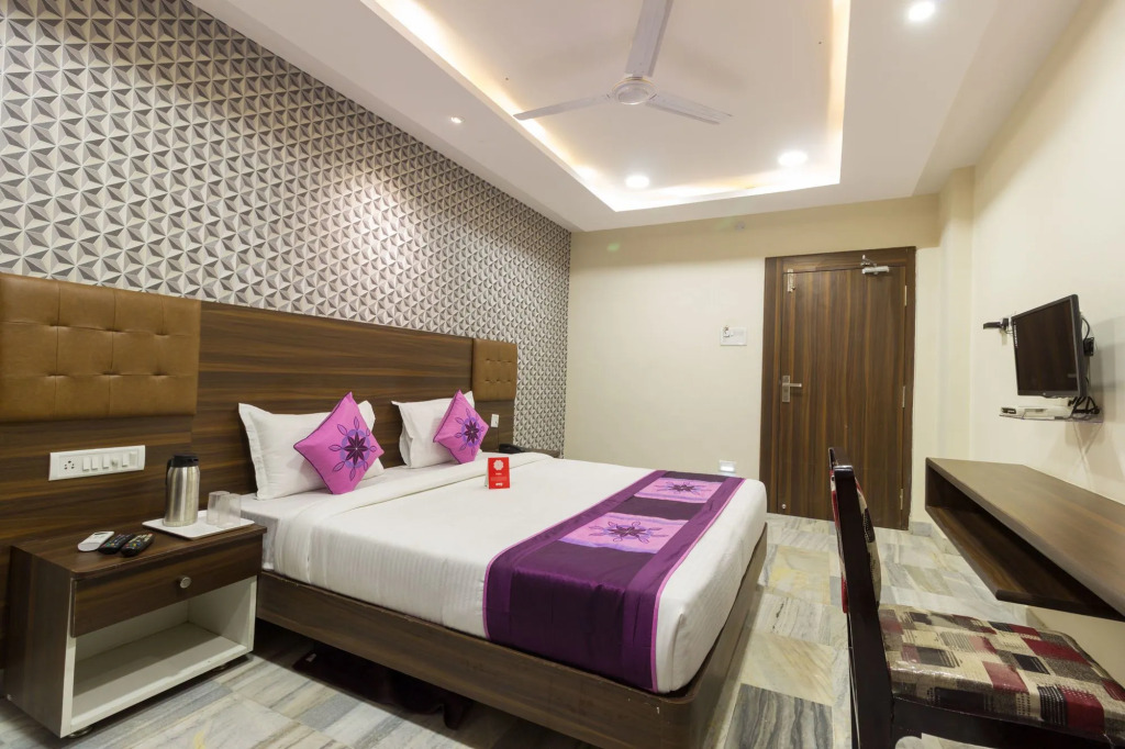 FabHotel Srujana Stay Inn