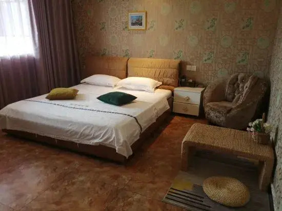 Jiahe Homestay (Emeishan Tourism Passenger Transport Center Baoguosi Station)