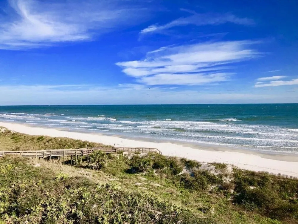 Windjammer Oceanfront Condominiums