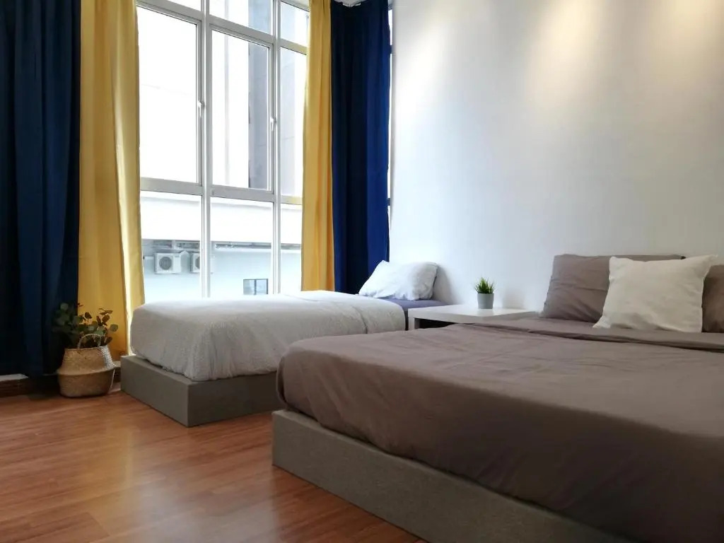 Subang City 8-9 pax l Walk Summit l 5-Min Sunway