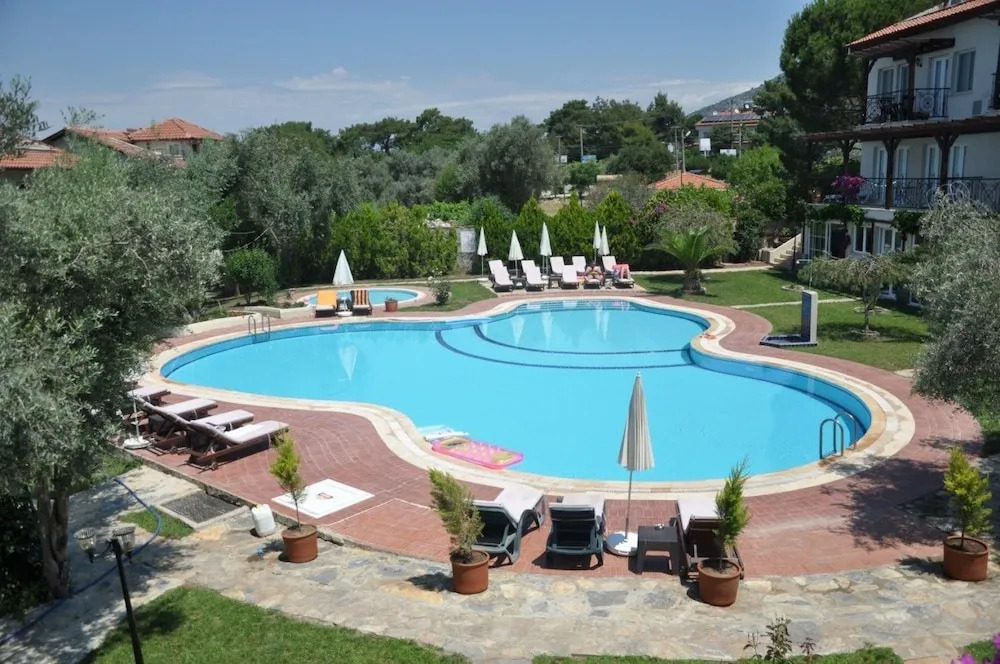 Begonvilla Apart D2 by Angel Rentals