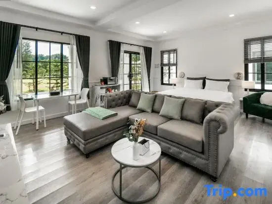 Tarn Villa Krabi