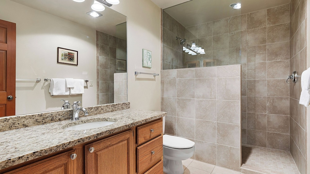 Riverside Condos B204 by Avantstay Condo Close To Downtown, Town Park & Ski Lift #8