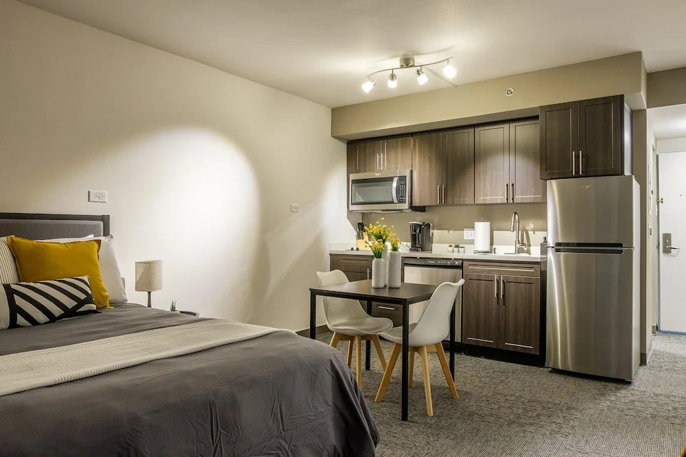 Studio Apt with WiFi by Frontdesk