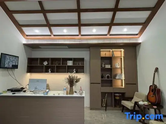 Lugu Lake Scenic Area M·S Muxiyuan Smart Homestay