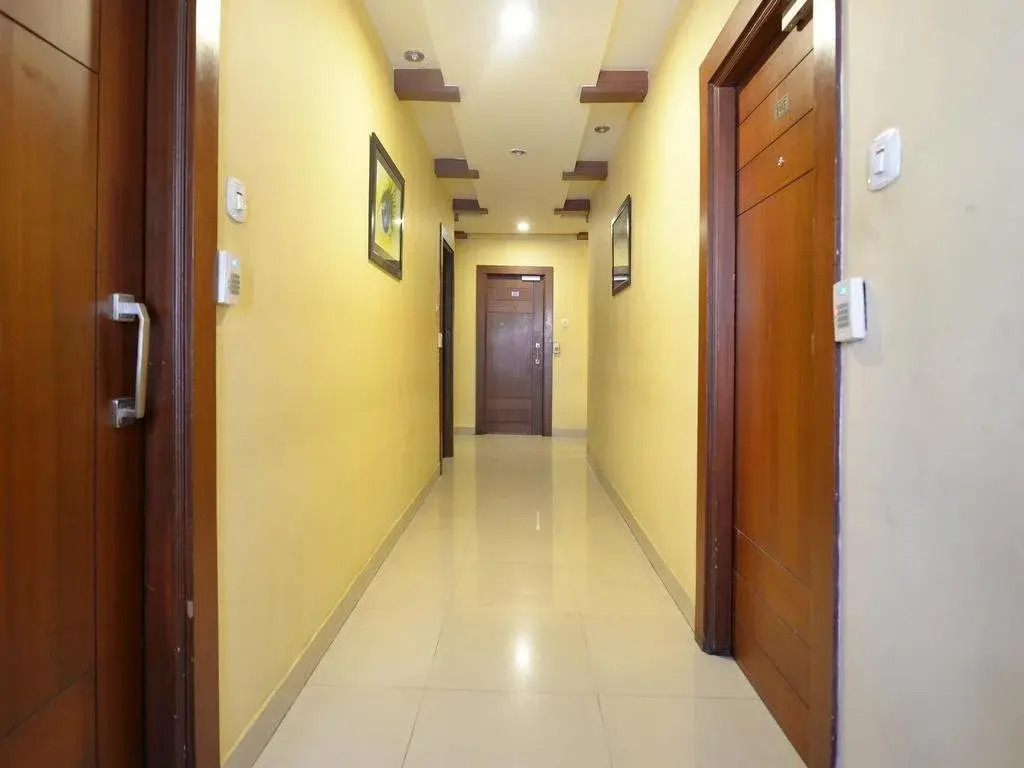 Hotel Sri Madhura Inn