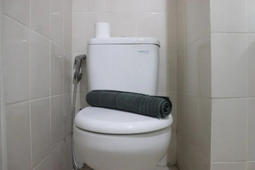 Cozy High Floor 1BR at Parahyangan Residence