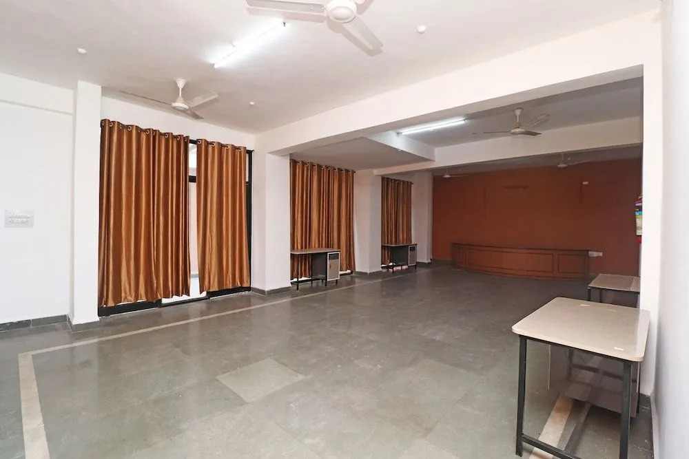 OYO 26864 Affinity Palace
