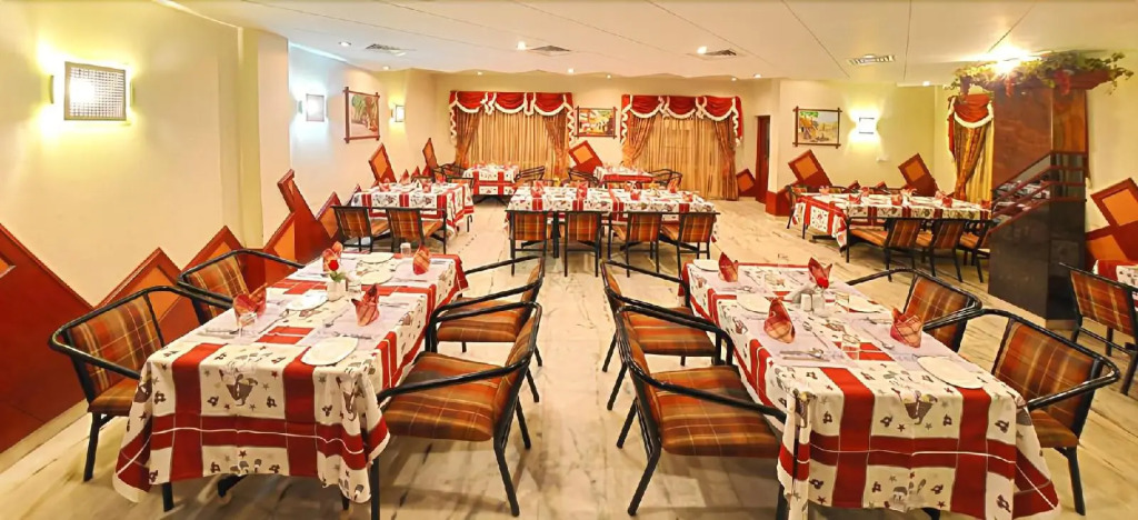 Hotel Gnanam