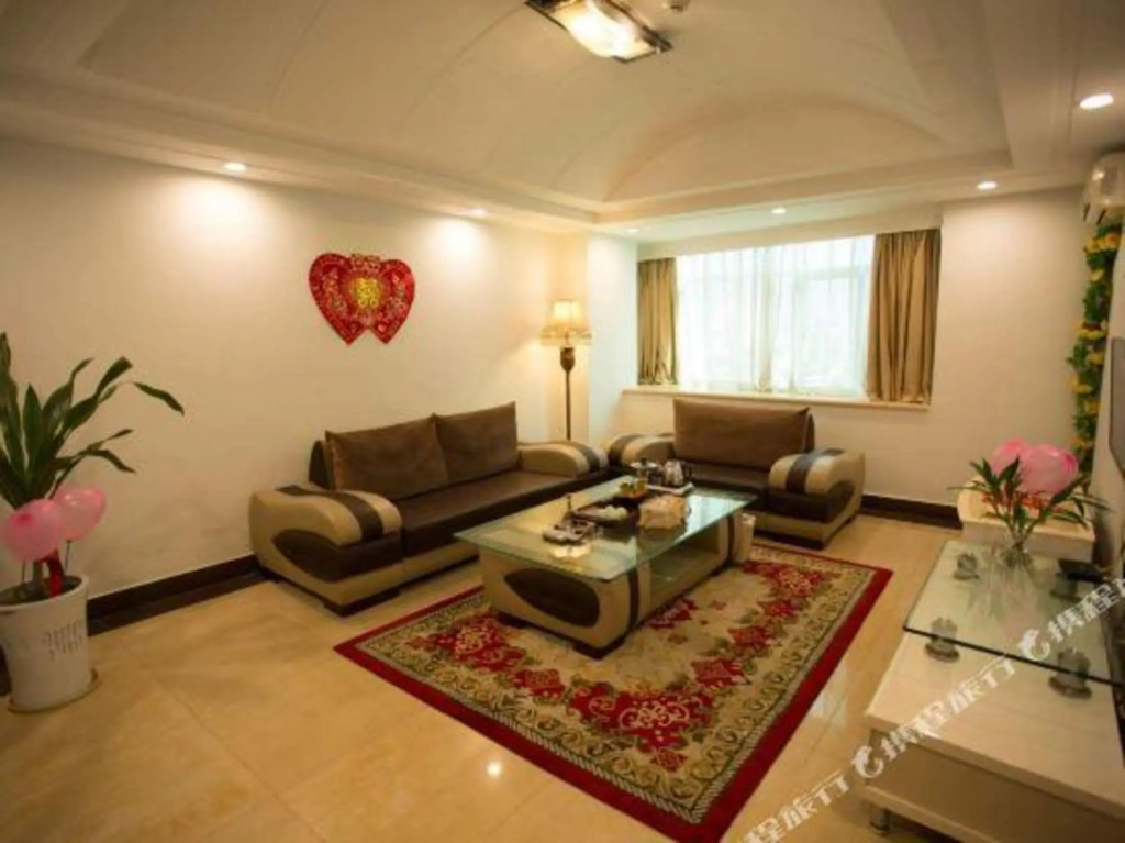 Yangguang Yihao Hotel
