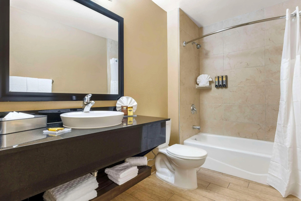 Best Western Plus Oceanside Palms