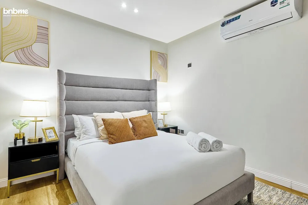 bnbmehomes-2BR nr King Khalid Airport-C3