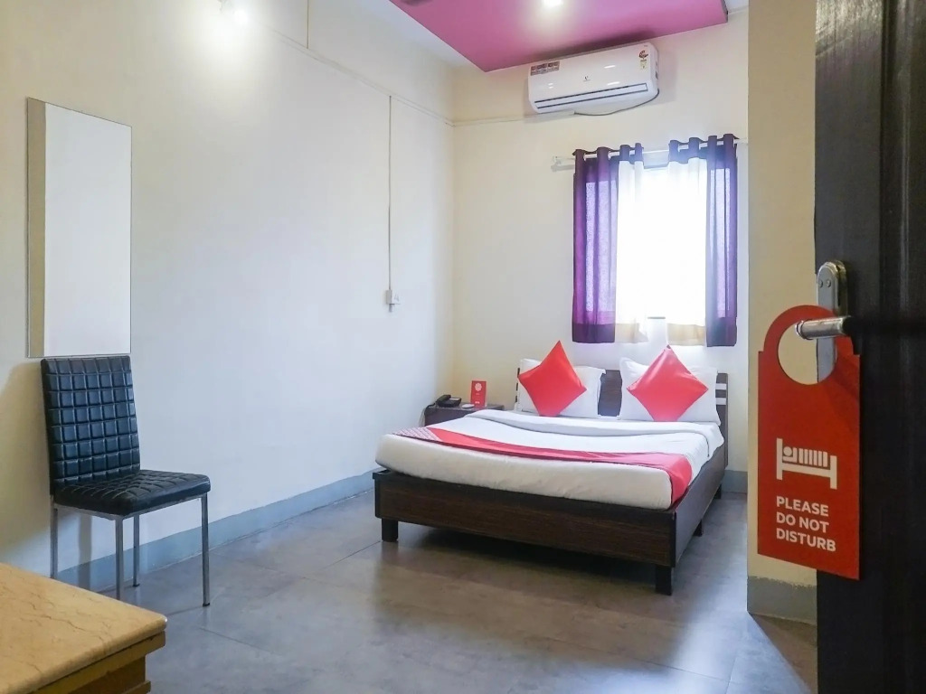 OYO 9910 Sambram Inn