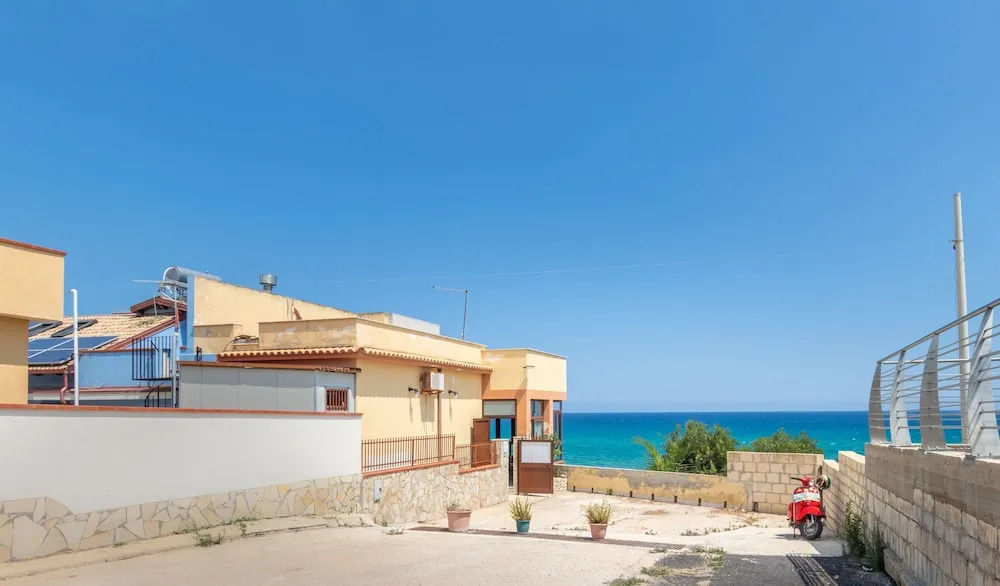 Noto Sea View