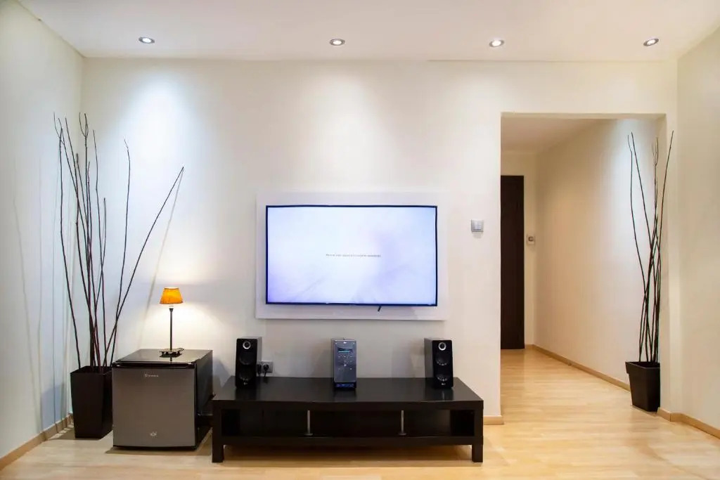 Athens Best location, 6 Ermou street, Syntagma square