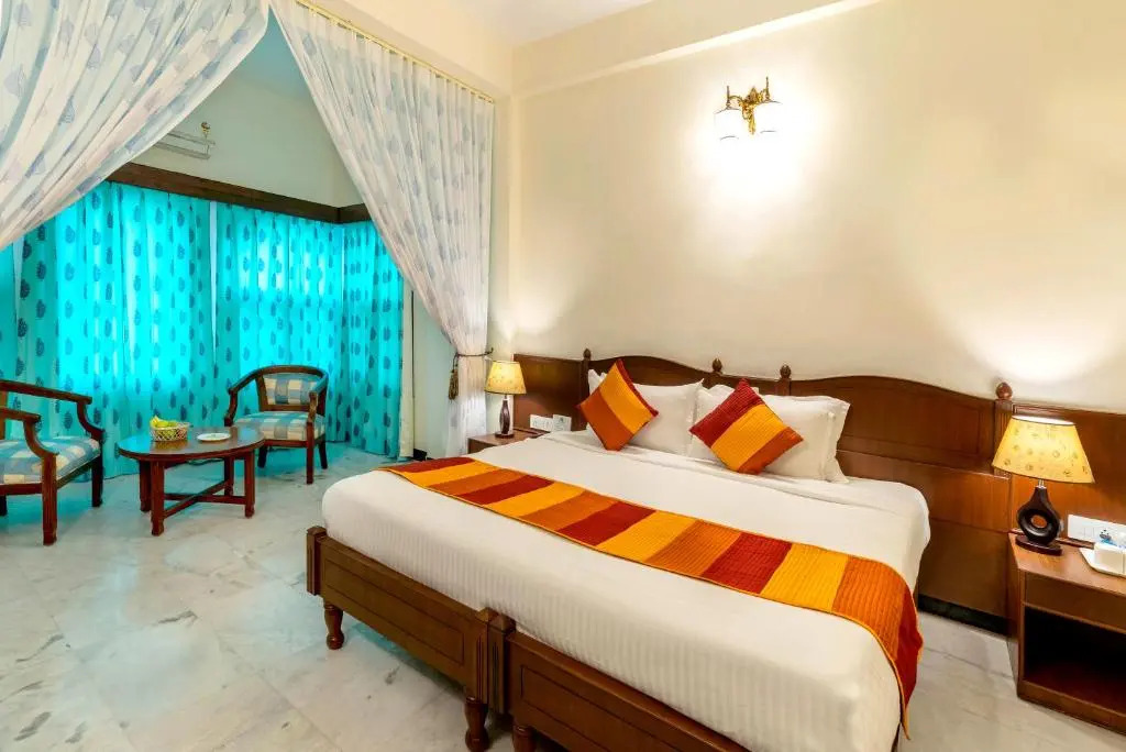 Sarovar - Lake Facing Boutique Hotel On Lake Pichola