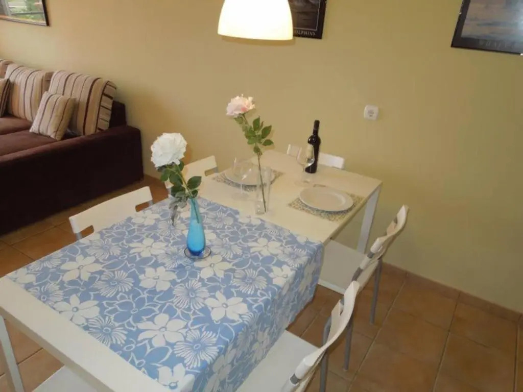 Casa Soleada close to the sea + beach, Wifi, 2 pools, terrace, sea view, SAT-TV