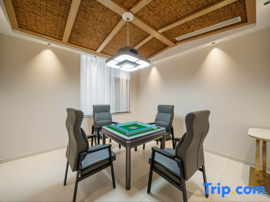 Hejiayuan · Breeze Fenghe Vacation Apartment (OMG Heartbeat Park)
